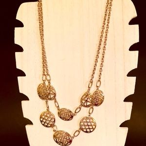 LAYERED NECKLACE